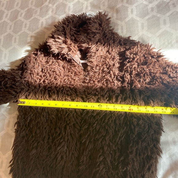 Forever21 furry jacket - Picture 5 of 6